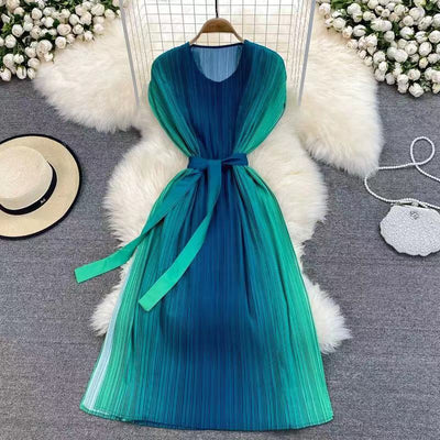 Gradient Dress Women O-Neck Short Sleeve Loose Casual Folds New Fashion Korean Fashion Traf Midi Dresses