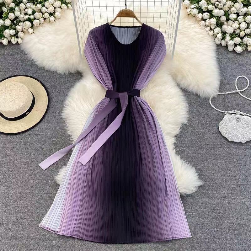 Gradient Dress Women O-Neck Short Sleeve Loose Casual Folds New Fashion Korean Fashion Traf Midi Dresses