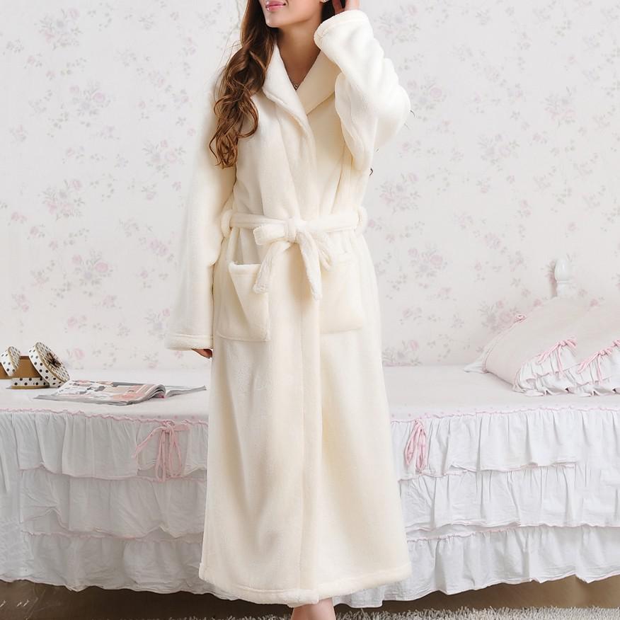 Thickened Flannel Long-sleeved Bathrobes