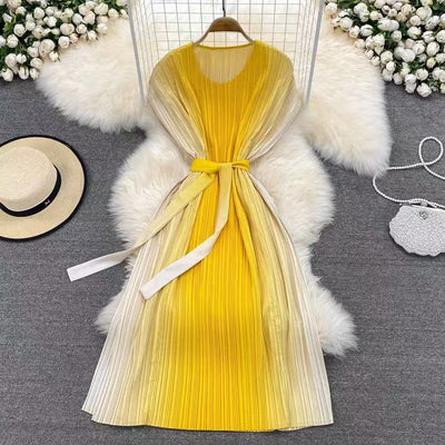 Gradient Dress Women O-Neck Short Sleeve Loose Casual Folds New Fashion Korean Fashion Traf Midi Dresses